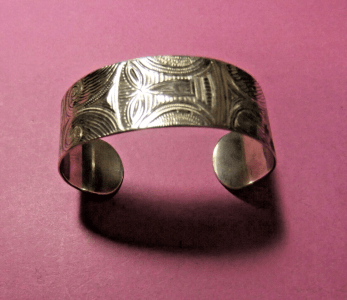 Hand-tooled Sterling Silver Ladies Bracelet, .8" wide, 6" long - Indigenous?